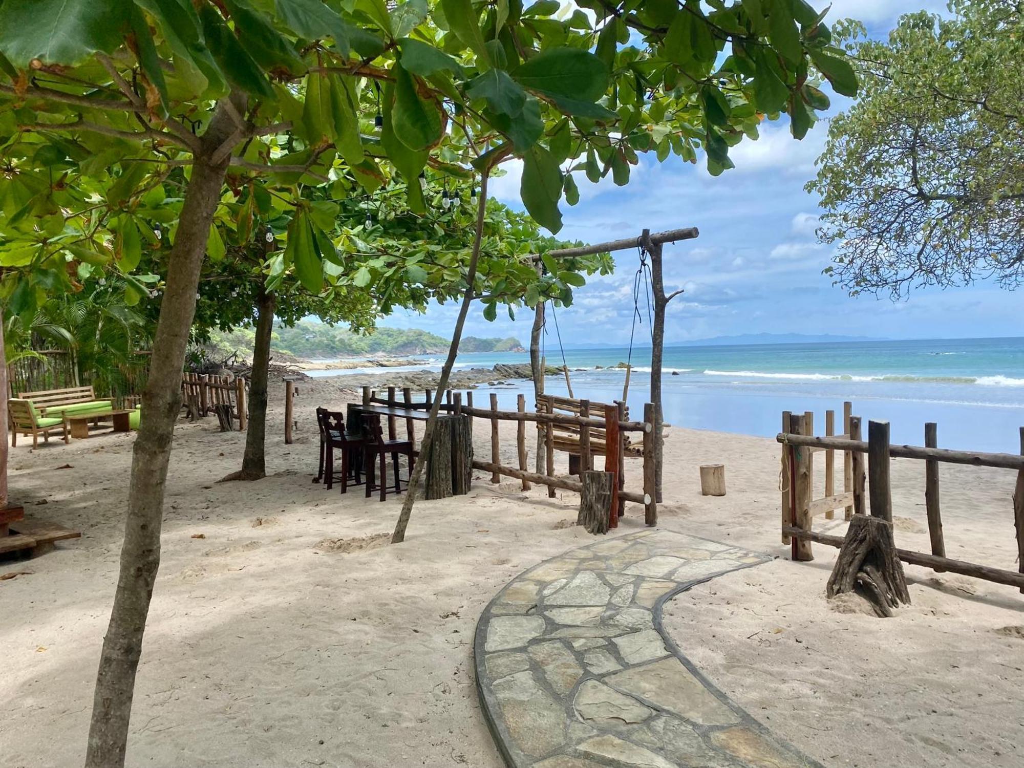 Casa Yosi, Front Piece Of Heaven Villa *