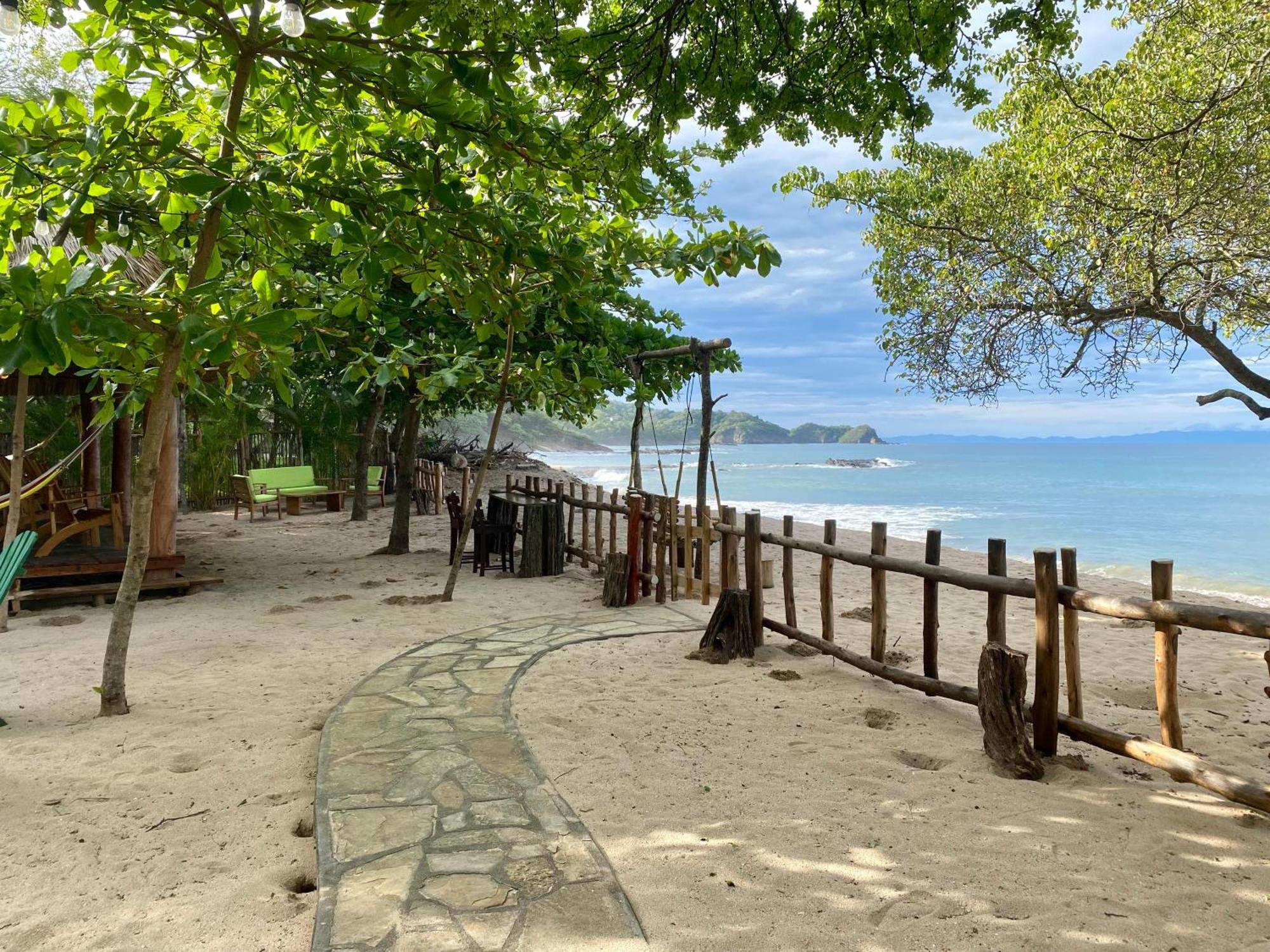 Casa Yosi, Front Piece Of Heaven Villa