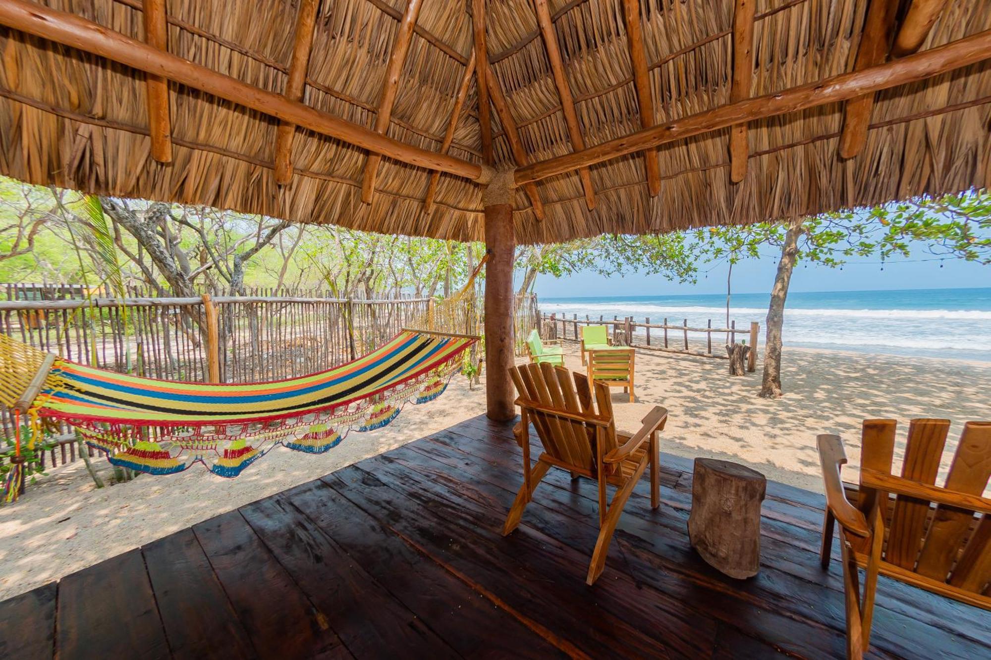 Casa Yosi, Front Piece Of Heaven Villa