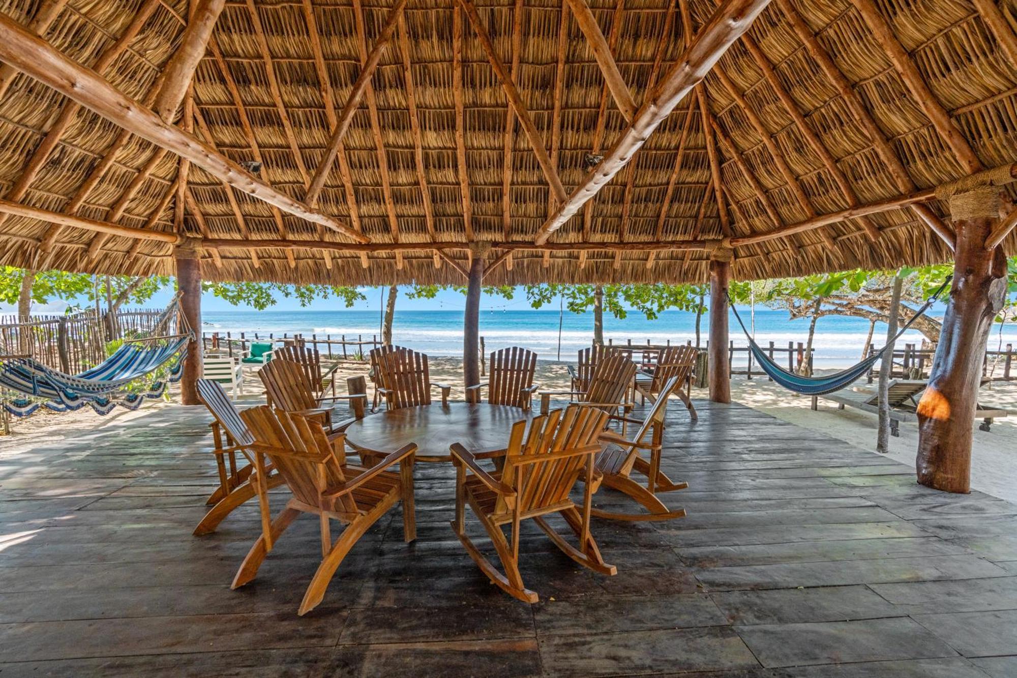 Villa Casa Yosi, Front Piece Of Heaven